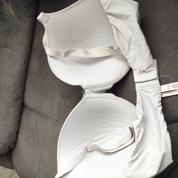 Bra - Picture 2 of 4